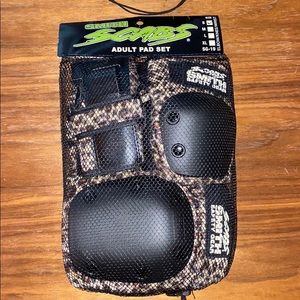 Smith Scabs Adult Pad Set (Leopard Print)